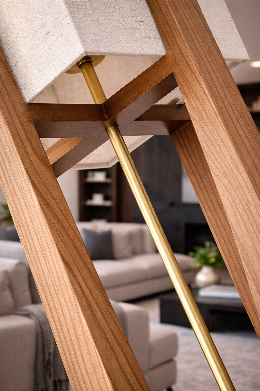 Luma - Lampe sur pied en bois au style scandinave