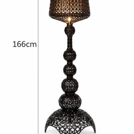 Néo – Lampe sur pied au design italien