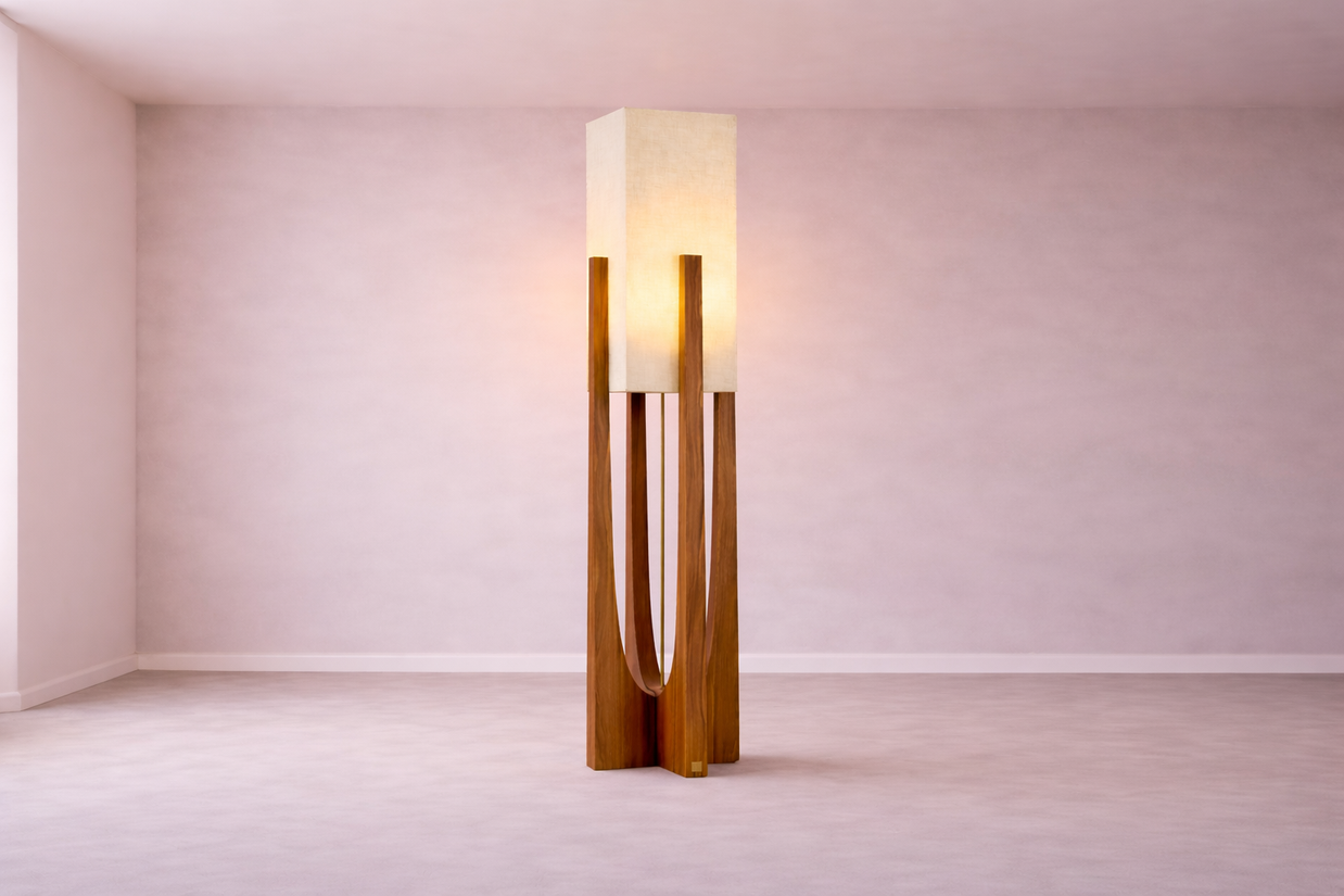 Luma - Lampe sur pied en bois au style scandinave
