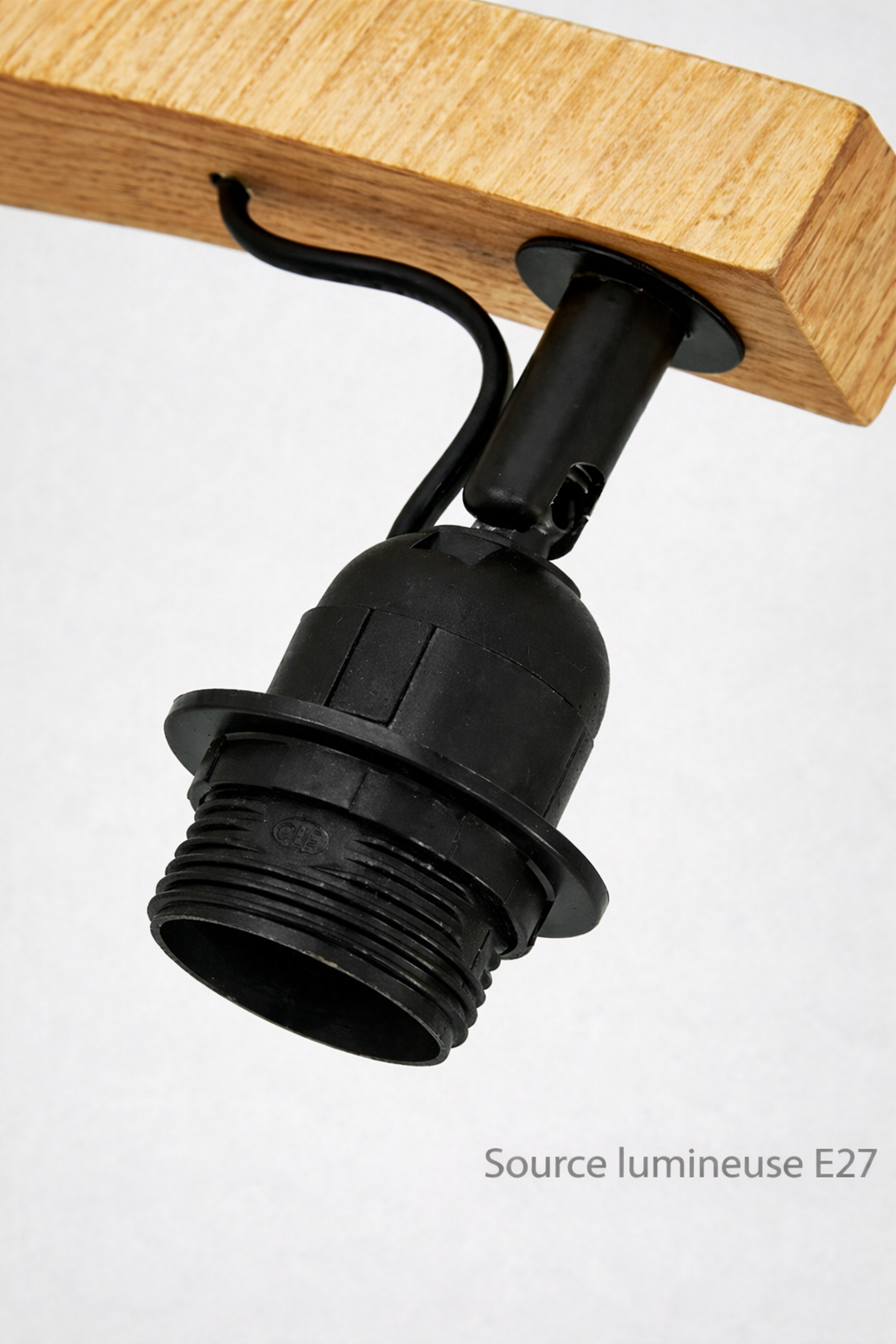 Vela – Lampe sur pied en bois naturel